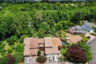 1674 SW Country Club Pl, Corvallis, OR 97330 - Photo 2