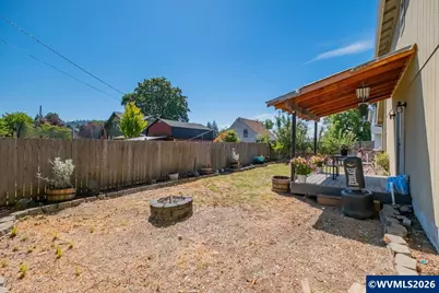 1055 Grove St, Lebanon, OR 97355 - Photo 36