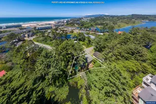 1232 SE 2nd Ct, Lincoln City, OR 97367 - Photo 16