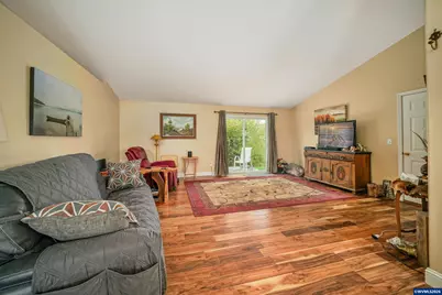 371 Hobson St, Stayton, OR 97383 - Photo 14