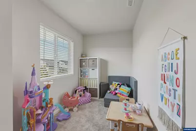 4989 Skylab Av NE, Salem, OR 97305 - Photo 18
