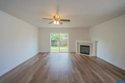 36 E Jadon Dr, Lebanon, OR 97355 - Photo 4