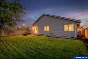 36 E Jadon Dr, Lebanon, OR 97355 - Photo 2