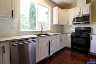 3194 Elliott St NW, Salem, OR 97304 - Photo 12