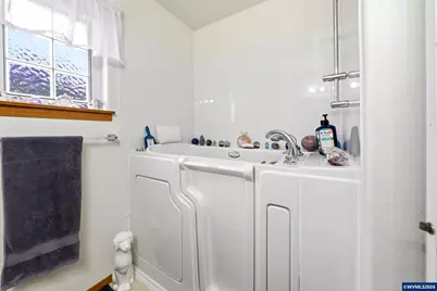 347 NE Fircrest Pl, McMinnville, OR 97128 - Photo 22
