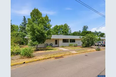 176 NE Azalea Dr, Corvallis, OR 97330 - Photo 2