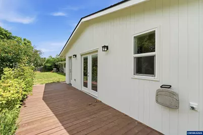 176 NE Azalea Dr, Corvallis, OR 97330 - Photo 26