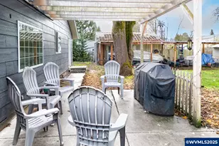 375 N 6th St, Harrisburg, OR 97446 - Photo 38
