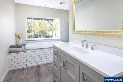 375 N 6th St, Harrisburg, OR 97446 - Photo 26
