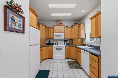 350 Bella Beach Dr, Depoe Bay, OR 97341 - Photo 10