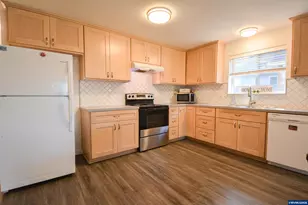 928 Trust Ln SE, Salem, OR 97306 - Photo 14