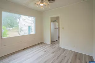 399 S Main St, Lebanon, OR 97355 - Photo 10
