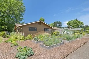2250 NW Highland Dr, Corvallis, OR 97330 - Photo 26