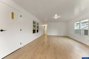 570 N 10th Av, Cornelius, OR 97113 - Photo 8