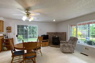 15925 Oakridge Ln NE, Silverton, OR 97381 - Photo 18