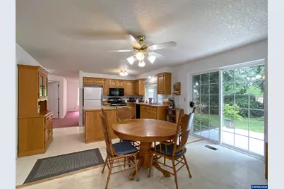 15925 Oakridge Ln NE, Silverton, OR 97381 - Photo 22