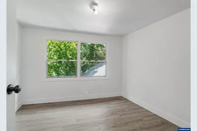 988 SE Miller Av, Dallas, OR 97338 - Photo 22