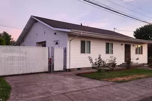 730 Burton St, Harrisburg, OR 97446 - Photo 4