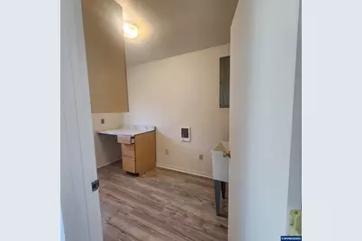 730 Burton St, Harrisburg, OR 97446 - Photo 16