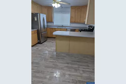 730 Burton St, Harrisburg, OR 97446 - Photo 12