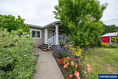 39096 Shelburn Dr, Scio, OR 97374 - Photo 2