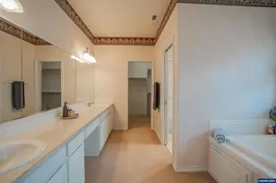 489 Zion Dr S, Monmouth, OR 97361 - Photo 6