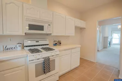 489 Zion Dr S, Monmouth, OR 97361 - Photo 8