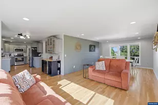 2925 Doaks Ferry Rd NW, Salem, OR 97304 - Photo 10