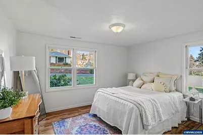 820 West Vista Av S, Salem, OR 97302 - Photo 20