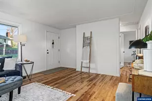 820 W Vista Ave S, Salem, OR 97302 - Photo 12
