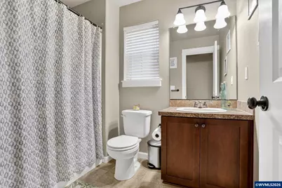 511 Paradise St, Woodburn, OR 97071 - Photo 22
