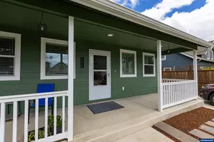 233 S 15th St, Philomath, OR 97370 - Photo 10