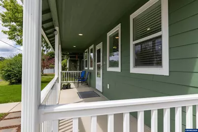 233 S 15th St, Philomath, OR 97370 - Photo 6
