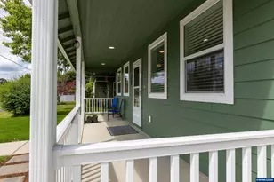 233 S 15th St, Philomath, OR 97370 - Photo 6