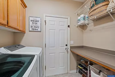 207 Sweden Cir, Silverton, OR 97381 - Photo 18