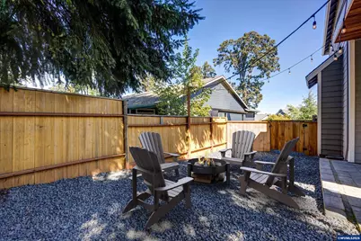 207 Sweden Cir, Silverton, OR 97381 - Photo 40