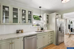1605 Summer St SE, Salem, OR 97302 - Photo 14