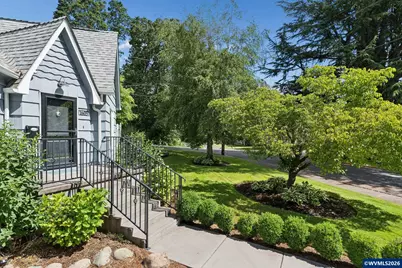 1605 Summer St SE, Salem, OR 97302 - Photo 2