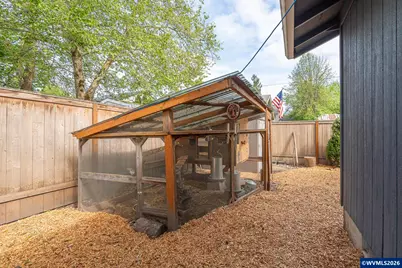 209 E North St, Newberg, OR 97132 - Photo 24