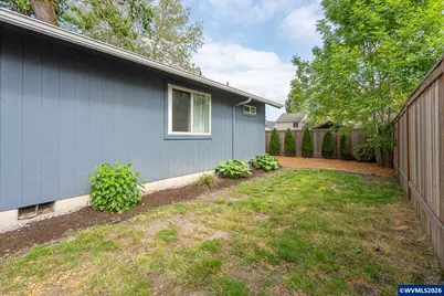 209 E North St, Newberg, OR 97132 - Photo 30