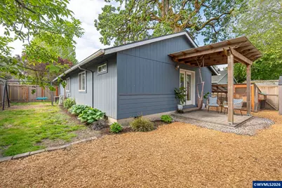 209 E North St, Newberg, OR 97132 - Photo 28