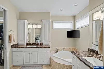 3590 Deerfield Dr S, Salem, OR 97302 - Photo 40
