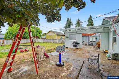 243 NW Sunny Dr, Dallas, OR 97338 - Photo 20
