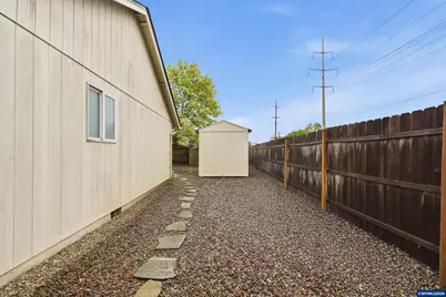 6495 Honeywood Ct NE, Keizer, OR 97303 - Photo 12