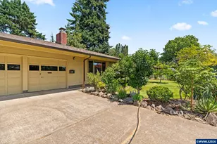 983 NW Cypress Ave, Corvallis, OR 97330 - Photo 4