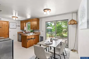 983 NW Cypress Ave, Corvallis, OR 97330 - Photo 14
