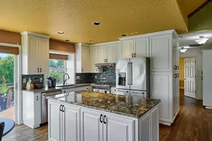 80 Sweden Cir, Silverton, OR 97381 - Photo 18