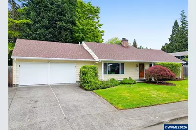 7470 SW Hillcrest Pl, Beaverton, OR 97008 - Photo 2
