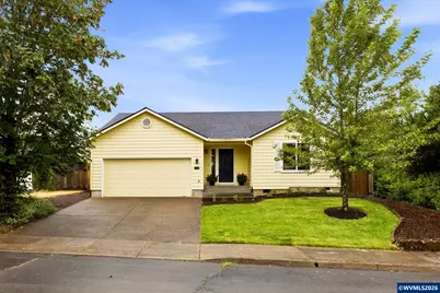 735 22nd Av NW, Salem, OR 97304 - Photo 1