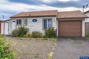 1933 NW Harbor Ave, Lincoln City, OR 97367 - Photo 8